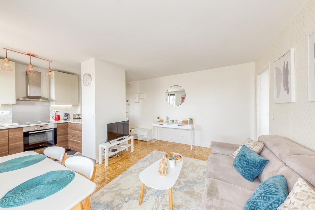 Blue Dream - Rer B&C - Netflix / Disney+/ Easy Check-In Massy  Extérieur photo
